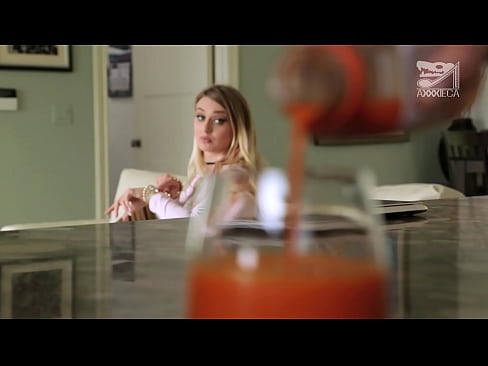 ❤️ Heet meisje met grote tieten en strak poesje krijgt lul van loser, maar heel hard Fuck video at porn nl.liporno.ru ☑